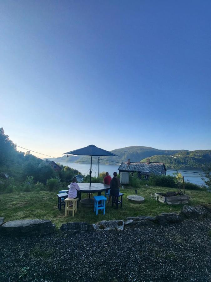 Nydelig Beliggenhet, Fjord Utsikt - Elegant Rom Bergen Exterior foto